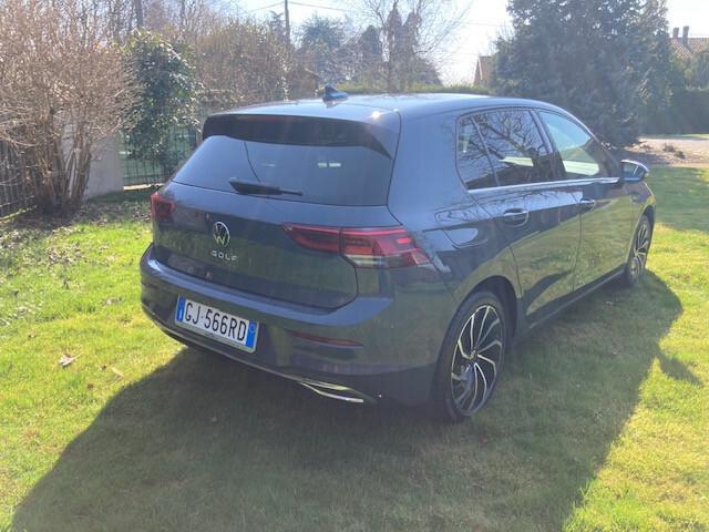 Volkswagen Golf serie 8 motore 2.0 TDI 116 cv cambio DSG allestimento STYLE