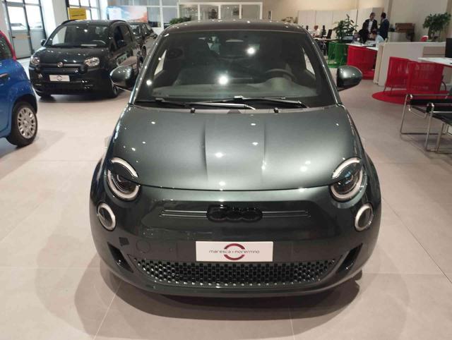 FIAT 500e Berlina 42 kWh Giorgio Armani