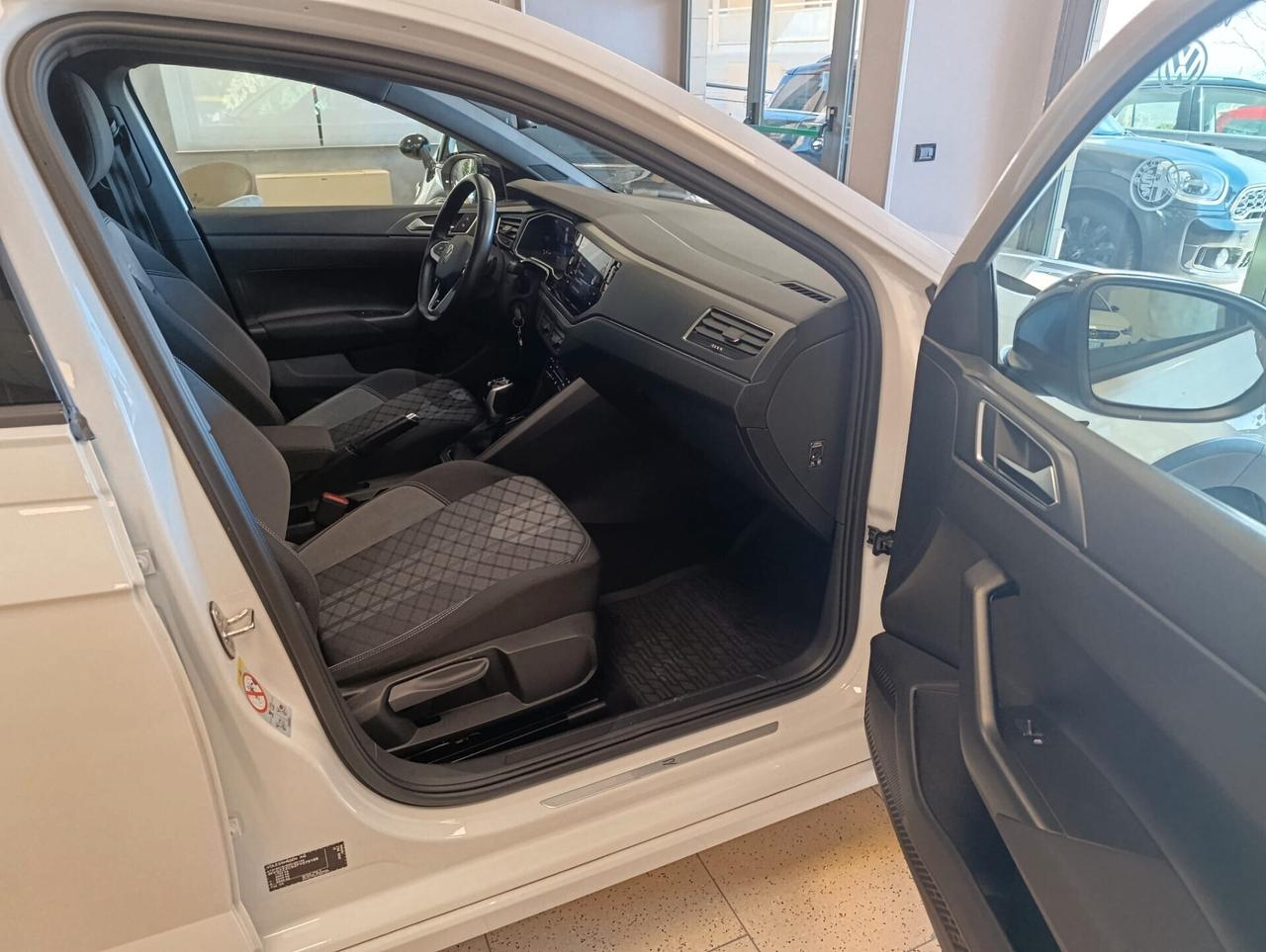 Volkswagen Taigo 1.5 TSI ACT 150 CV DSG R-Line