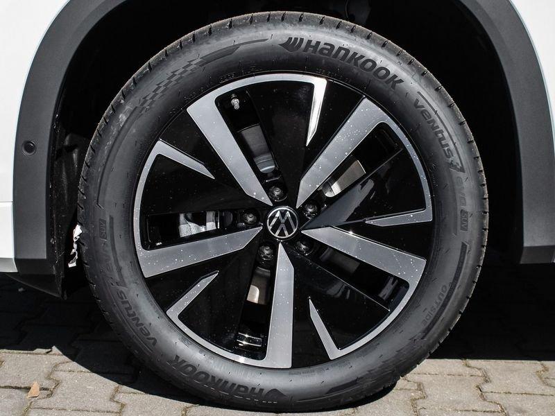 Volkswagen Tayron 1.5 eTSI ACT DSG Elegance 7 posti Led Plus Gancio 19" Camera 360°
