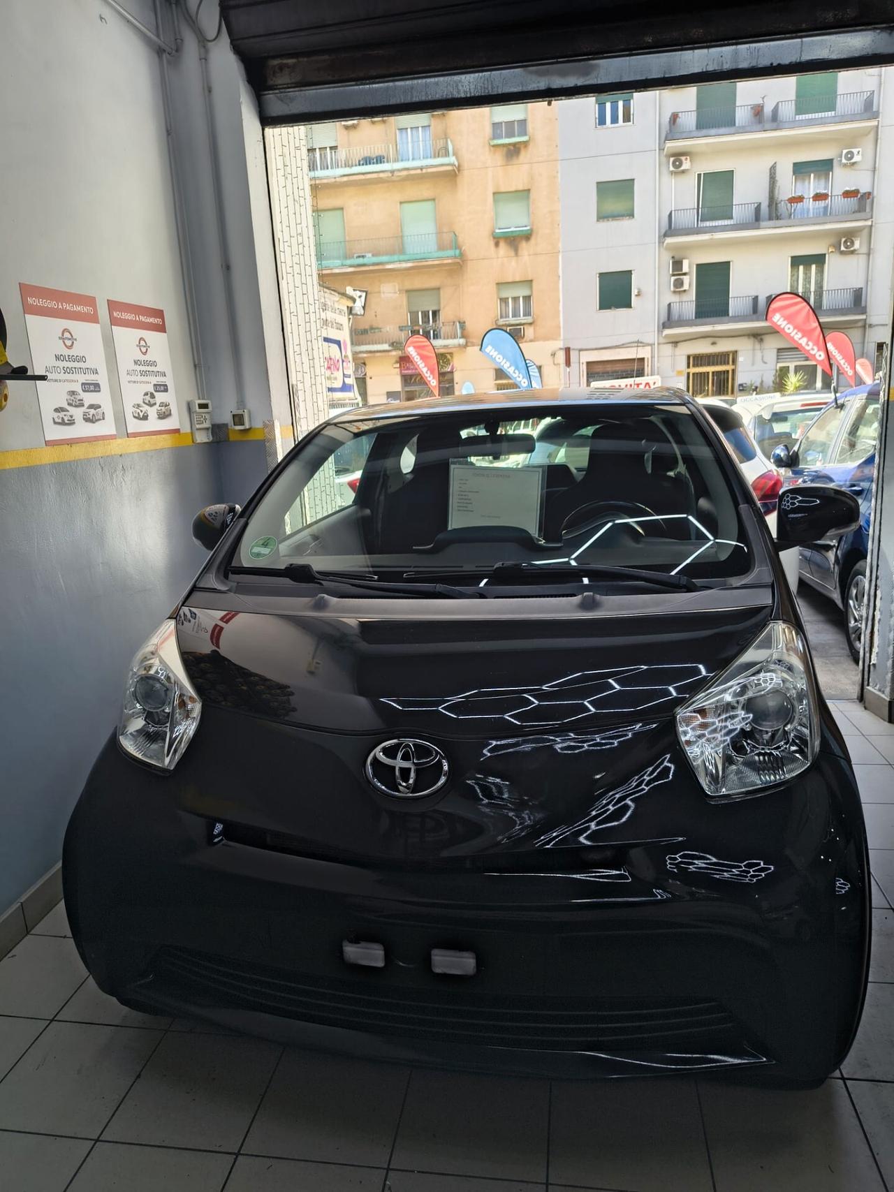Toyota iQ 1.0