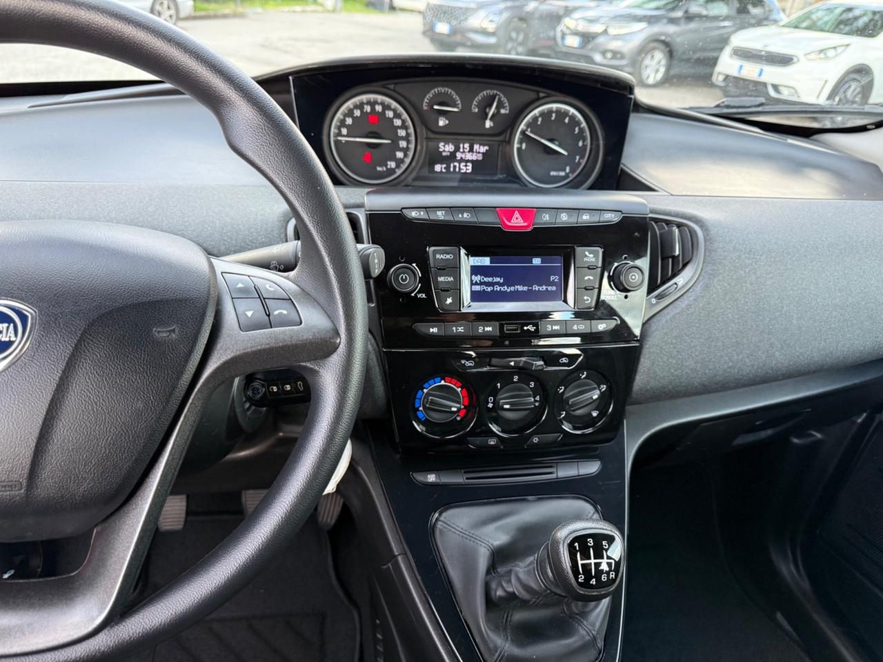 Lancia Ypsilon 1.0 FireFly 5 porte S&S Hybrid Ecochic Silver