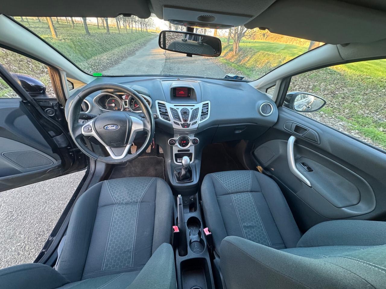 Ford Fiesta 1.4 5 porte Bz.- GPL Titanium