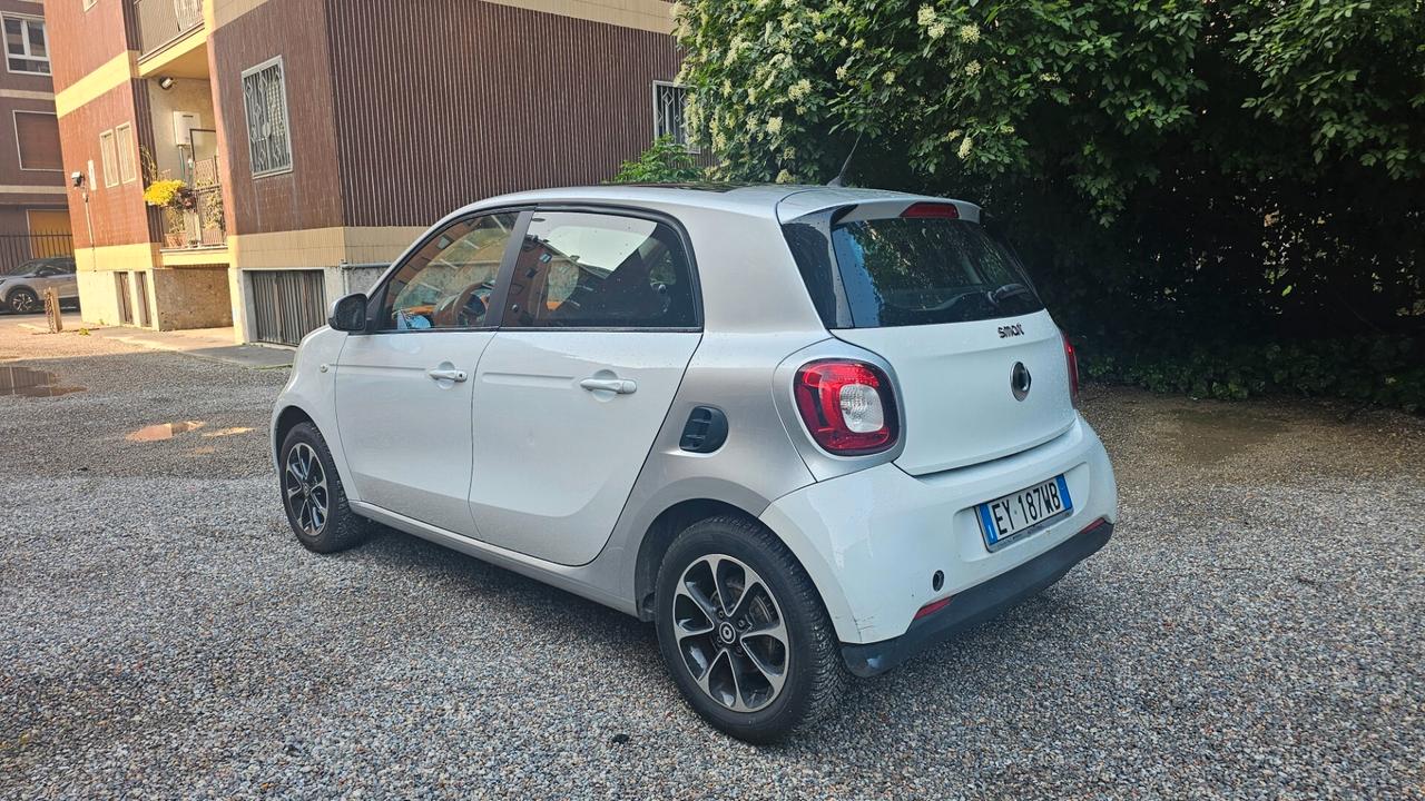 Smart ForFour 70 1.0 Youngster