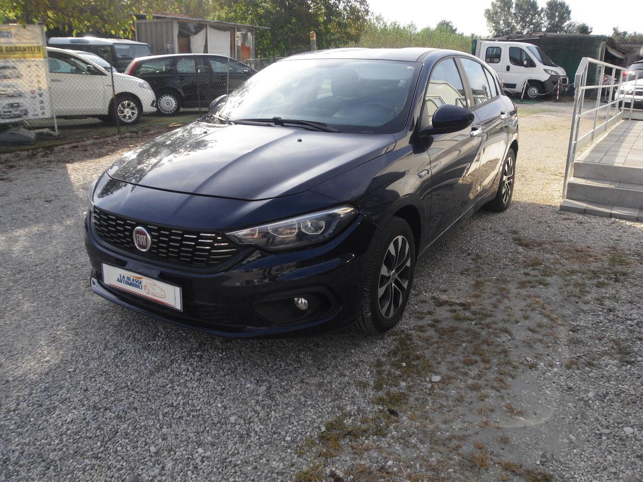 Fiat Tipo 1.3 Mjt 5P MIRROR S&S 95CV NEOPATENTATI