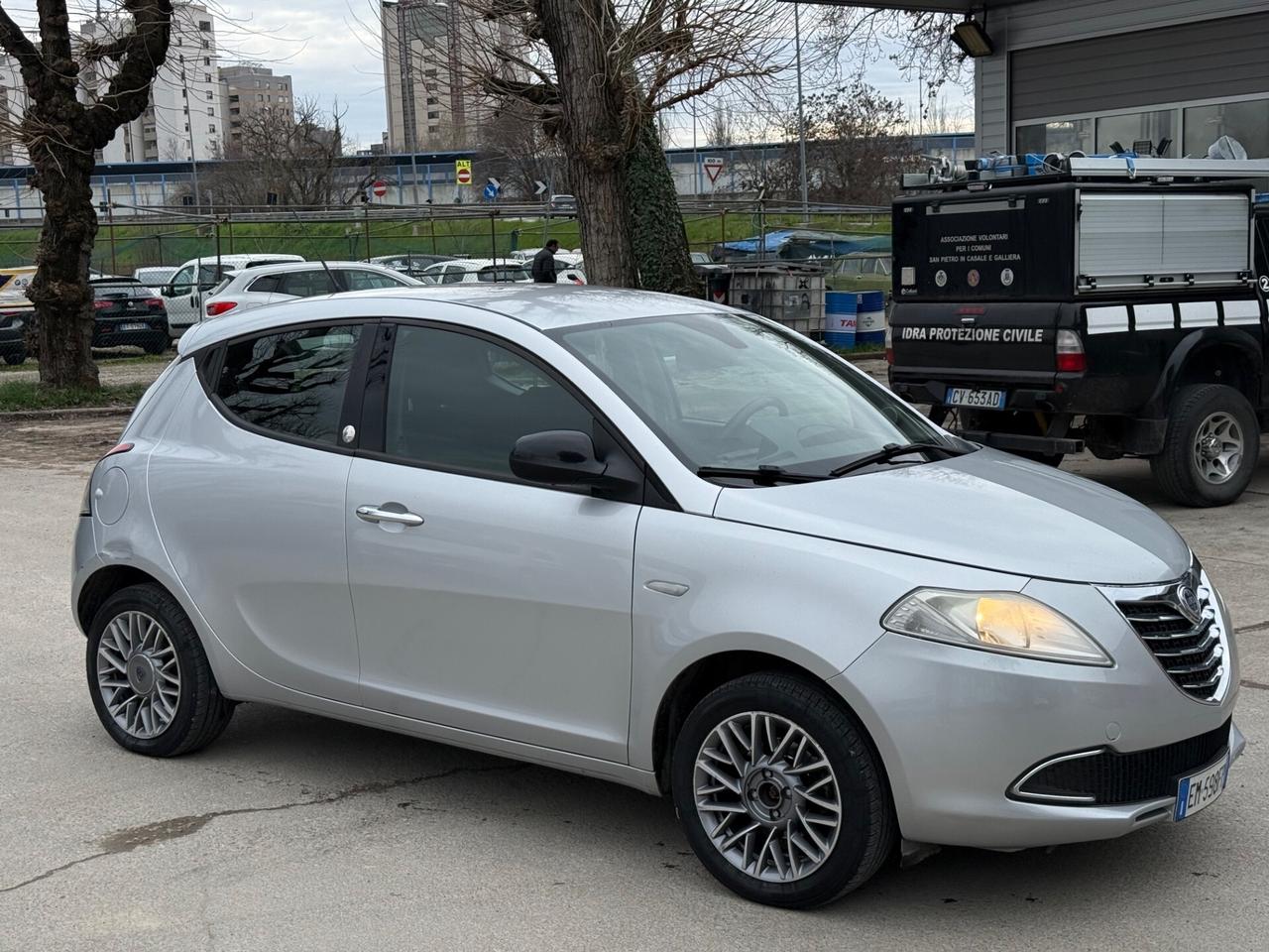 Lancia Ypsilon 1.2 69 CV 5 porte GPL Ecochic Gold