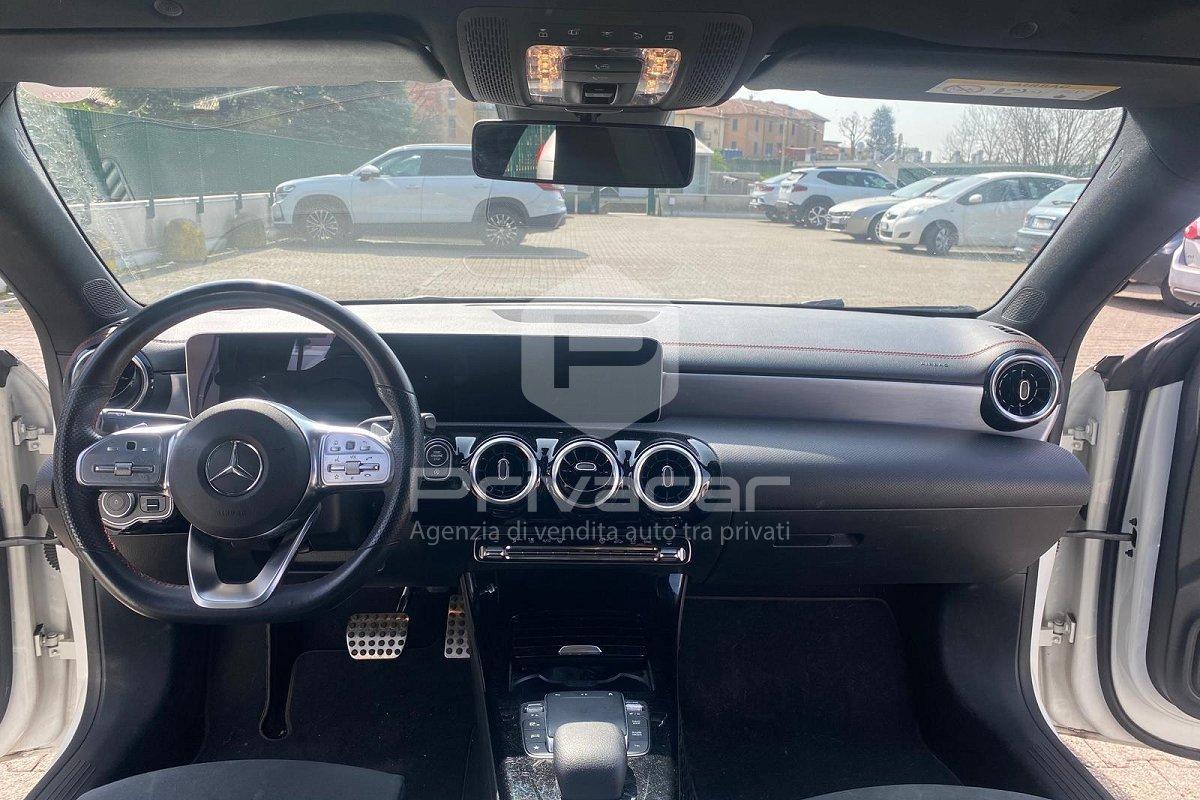 MERCEDES CLA 200 d Automatic Premium