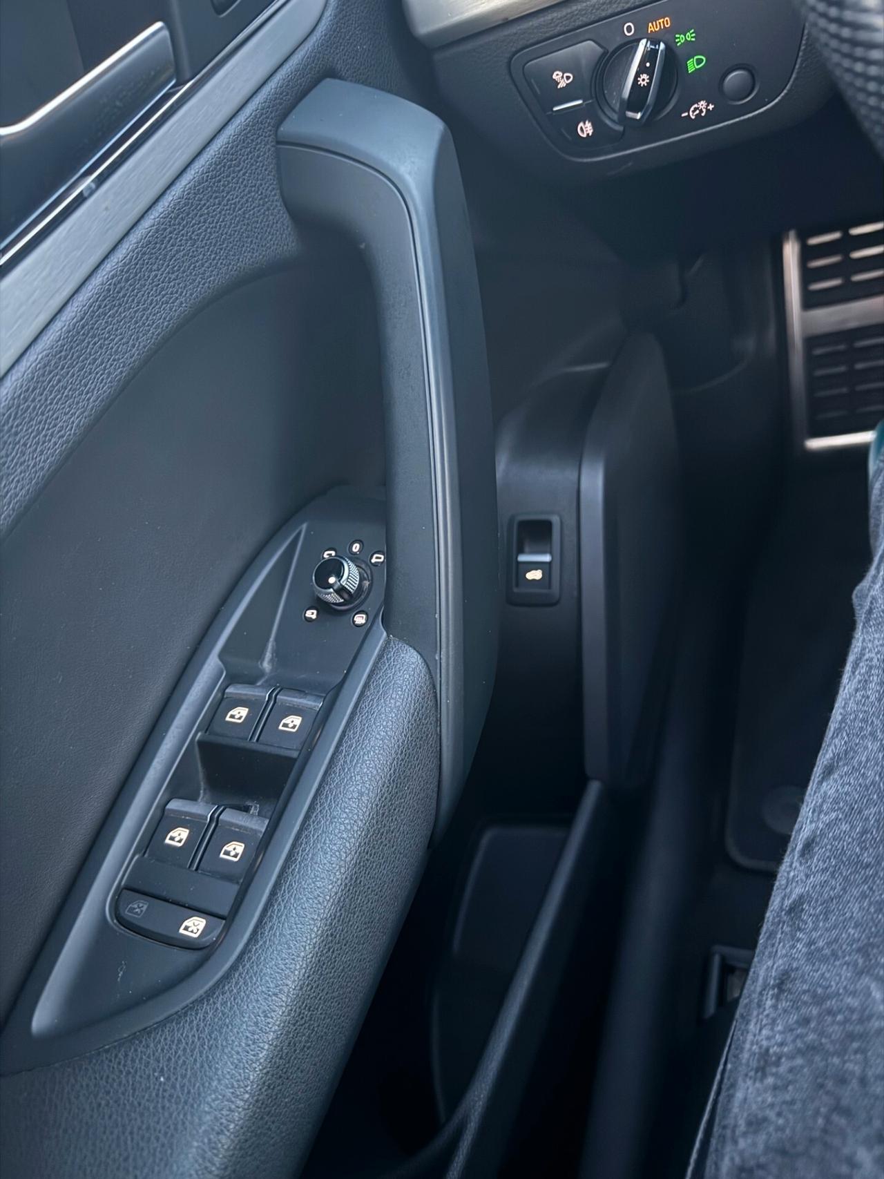 AUDI Q5 2.0 S-LINE INTERNO ED ESTERNO