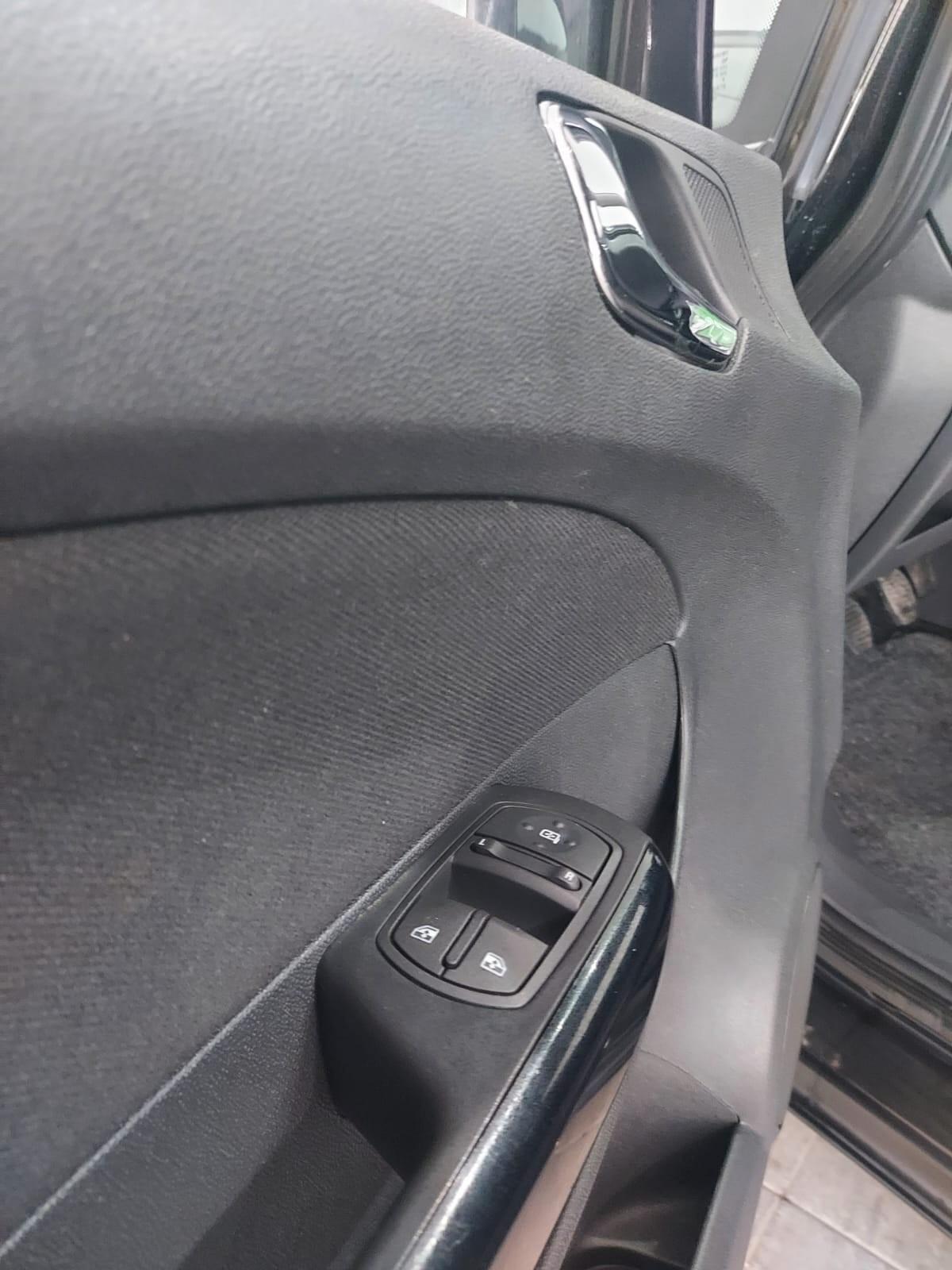 Opel Corsa 1.2 85CV 3 porte GPL-TECH Edition