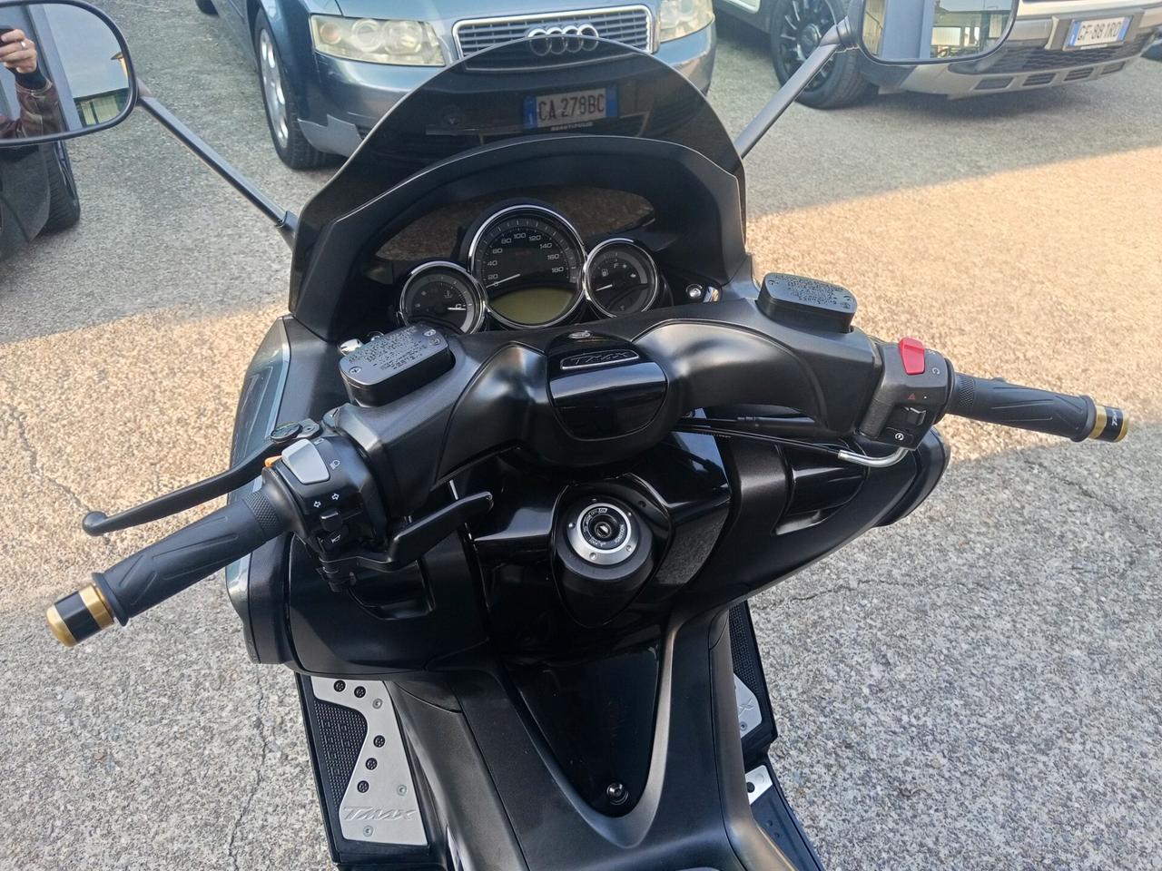 Yamaha T Max 500