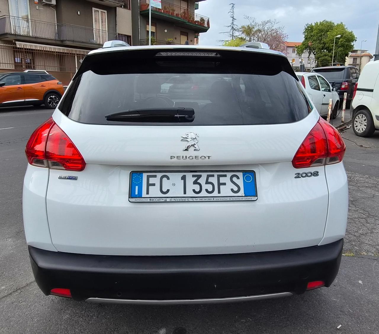 Peugeot 2008 BlueHDi 100 Black Matt
