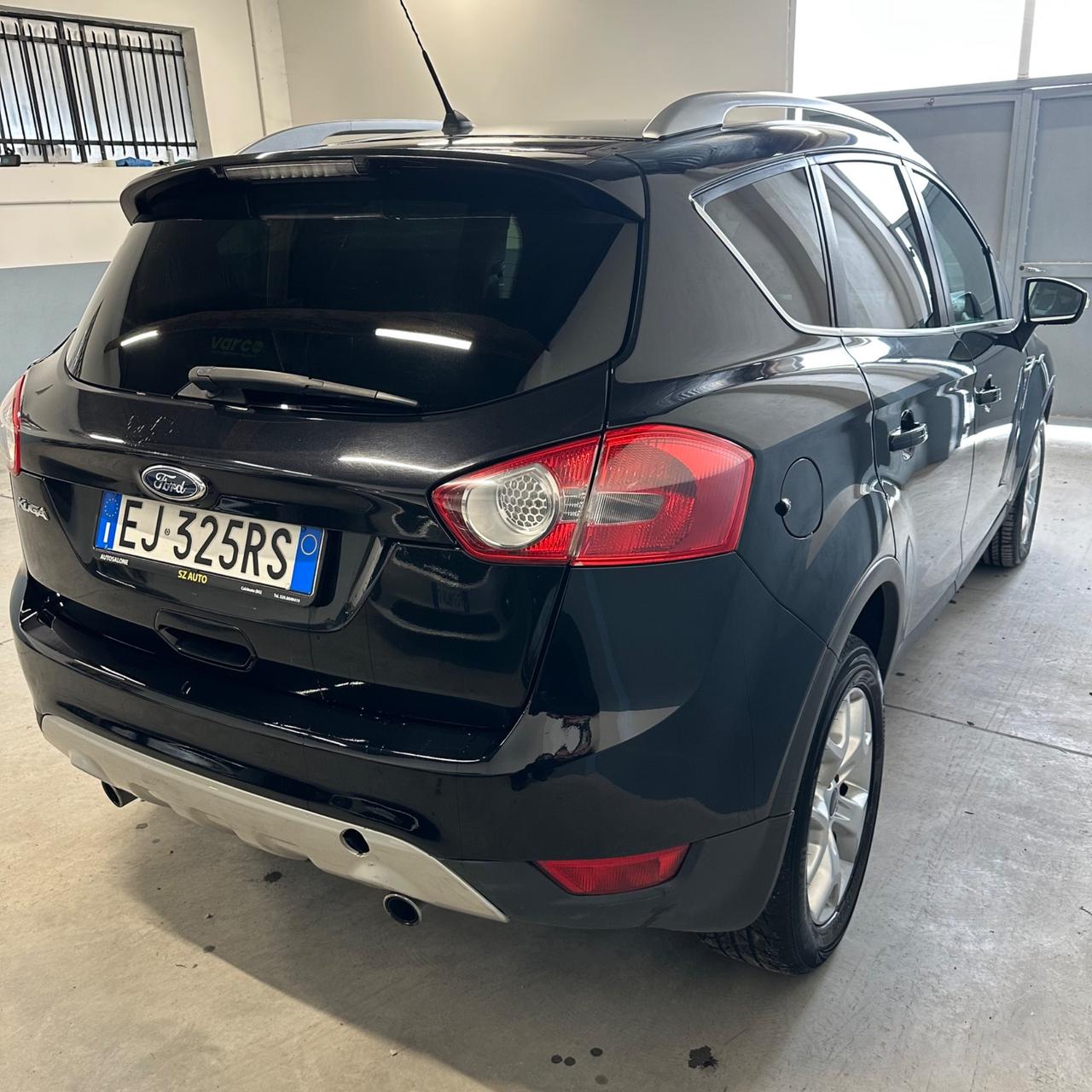 Ford Kuga Kuga+ 2.0 TDCi 140 CV 2WD DPF