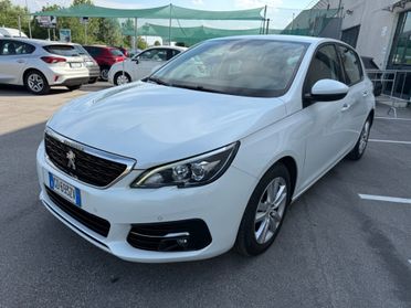 Peugeot 308 Berlina 1.5 130 Cv Bianco perla