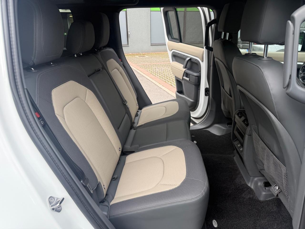 Land Rover Defender 110 3.0D I6 250 CV AWD Auto X-Dynamic HSE