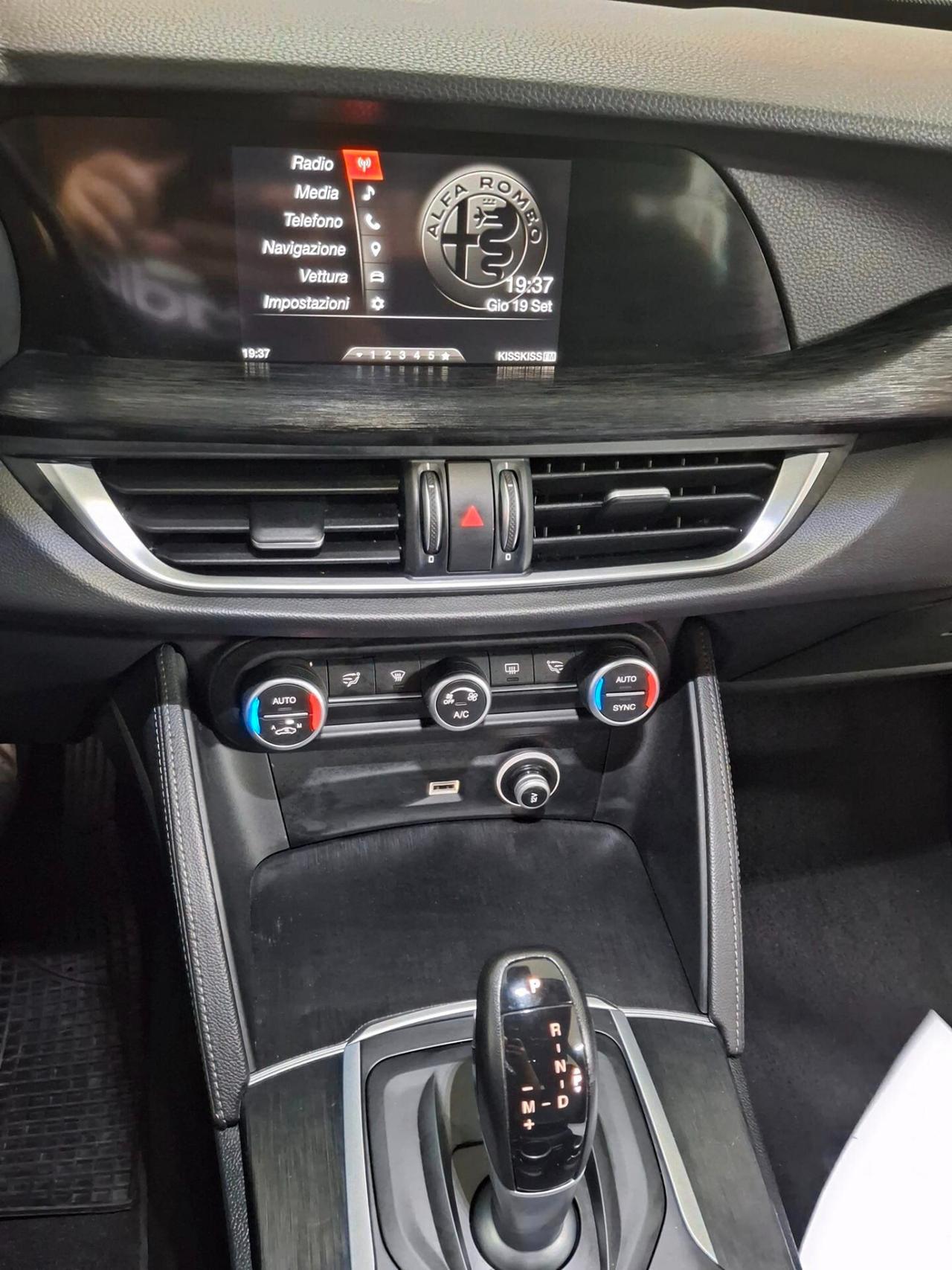 Alfa Romeo Stelvio 2.2 Turbodiesel 190 CV AT8 RWD Super