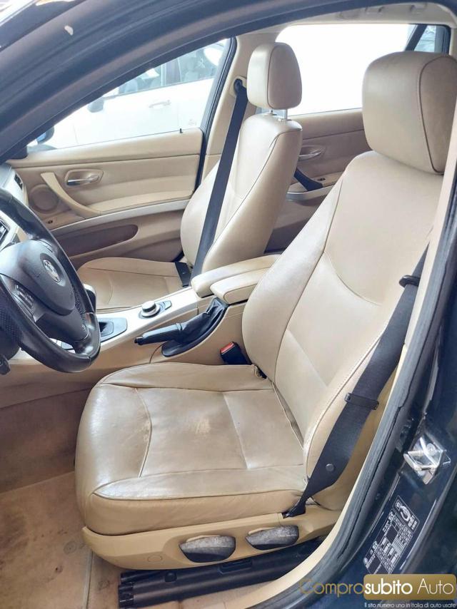 BMW 320 d Automatica Navi Touring MSport