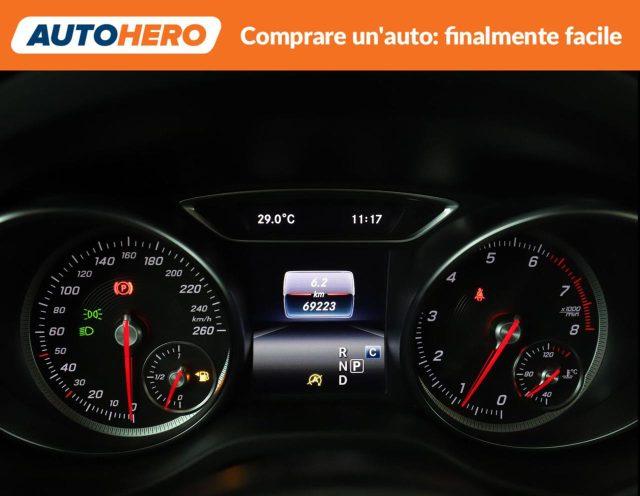 MERCEDES-BENZ GLA 200 Premium