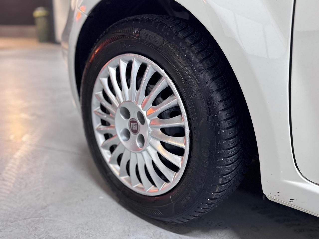 Fiat Grande Punto 1.4 Benzina metano 77cv - 2013