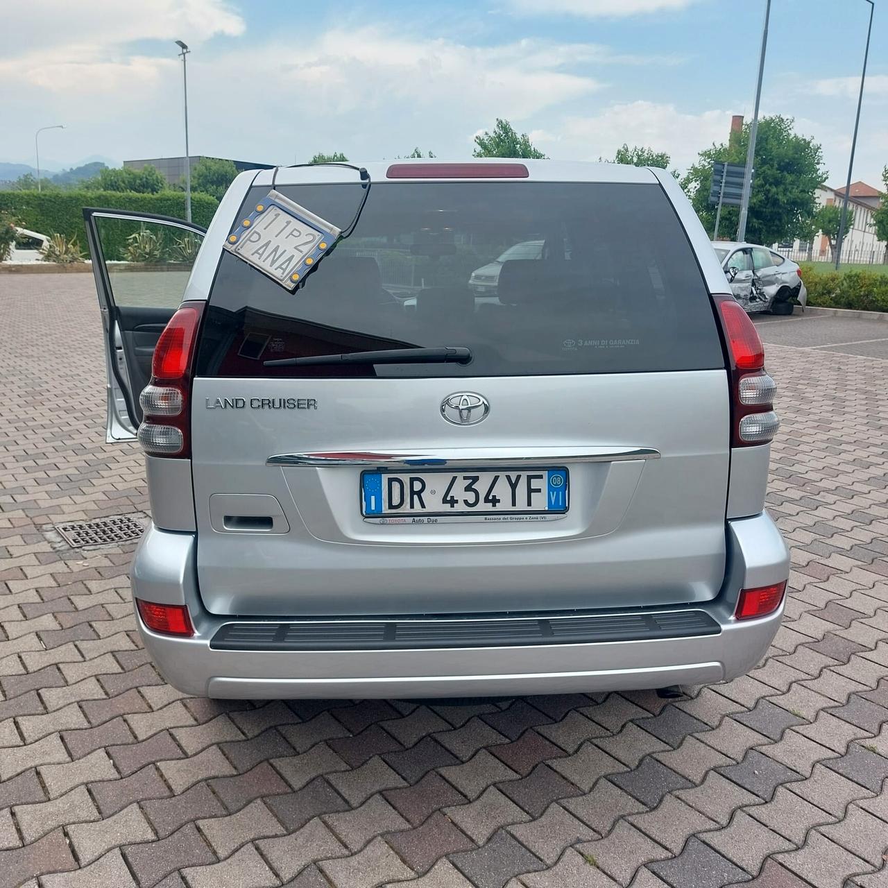 Toyota Land Cruiser