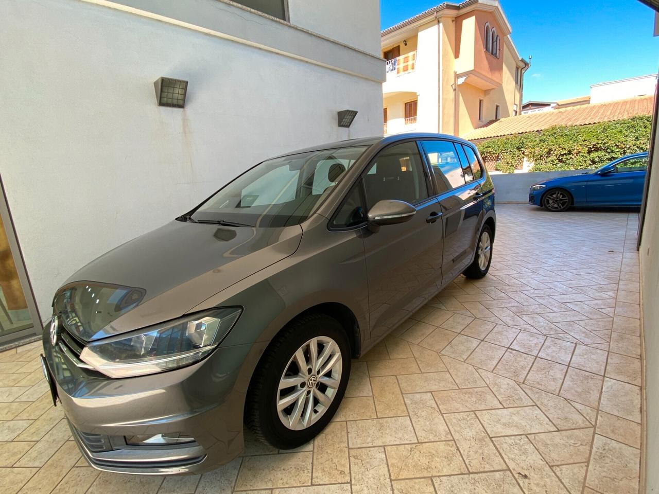 VOLKSWAGEN TOURAN 1.6 TDI COMFORTLINE 7 POSTI