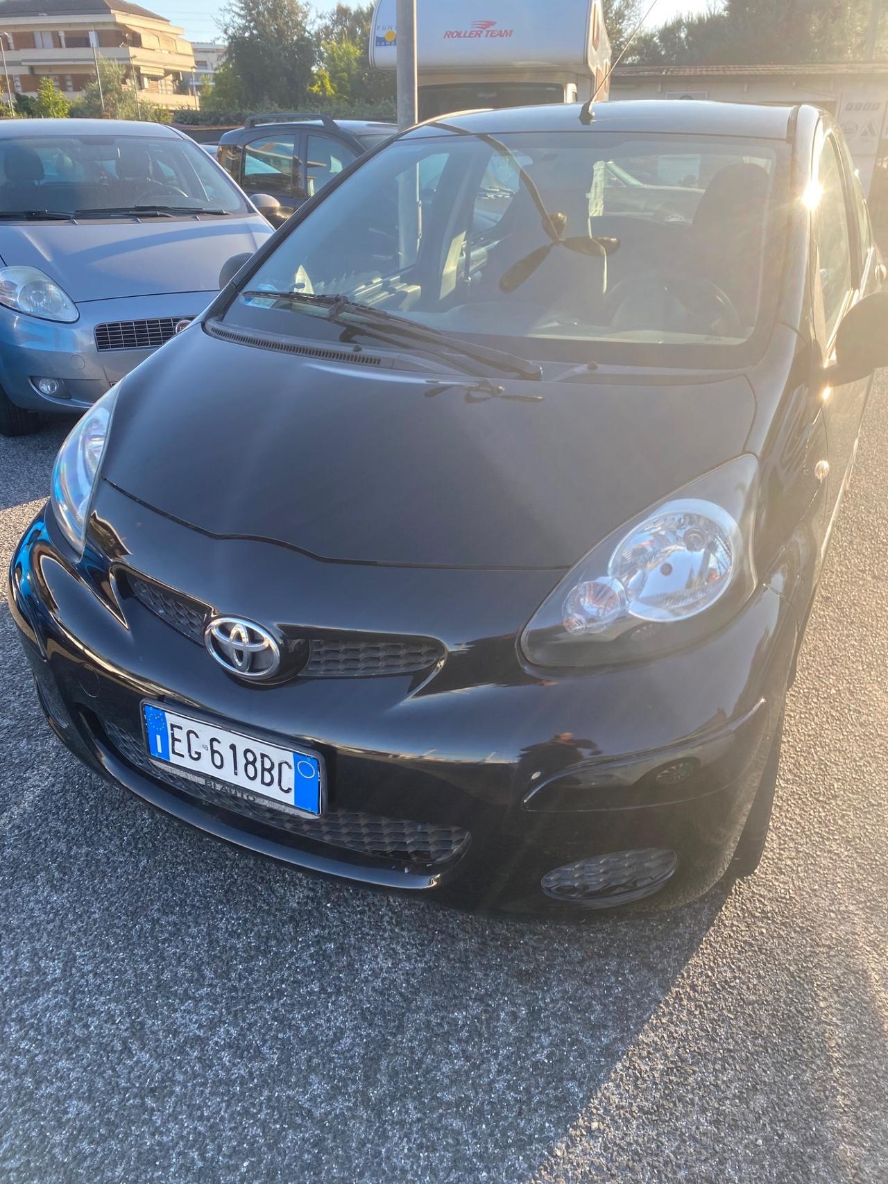Toyota Aygo 1.0 12V VVT-i 5 porte Sol Connect