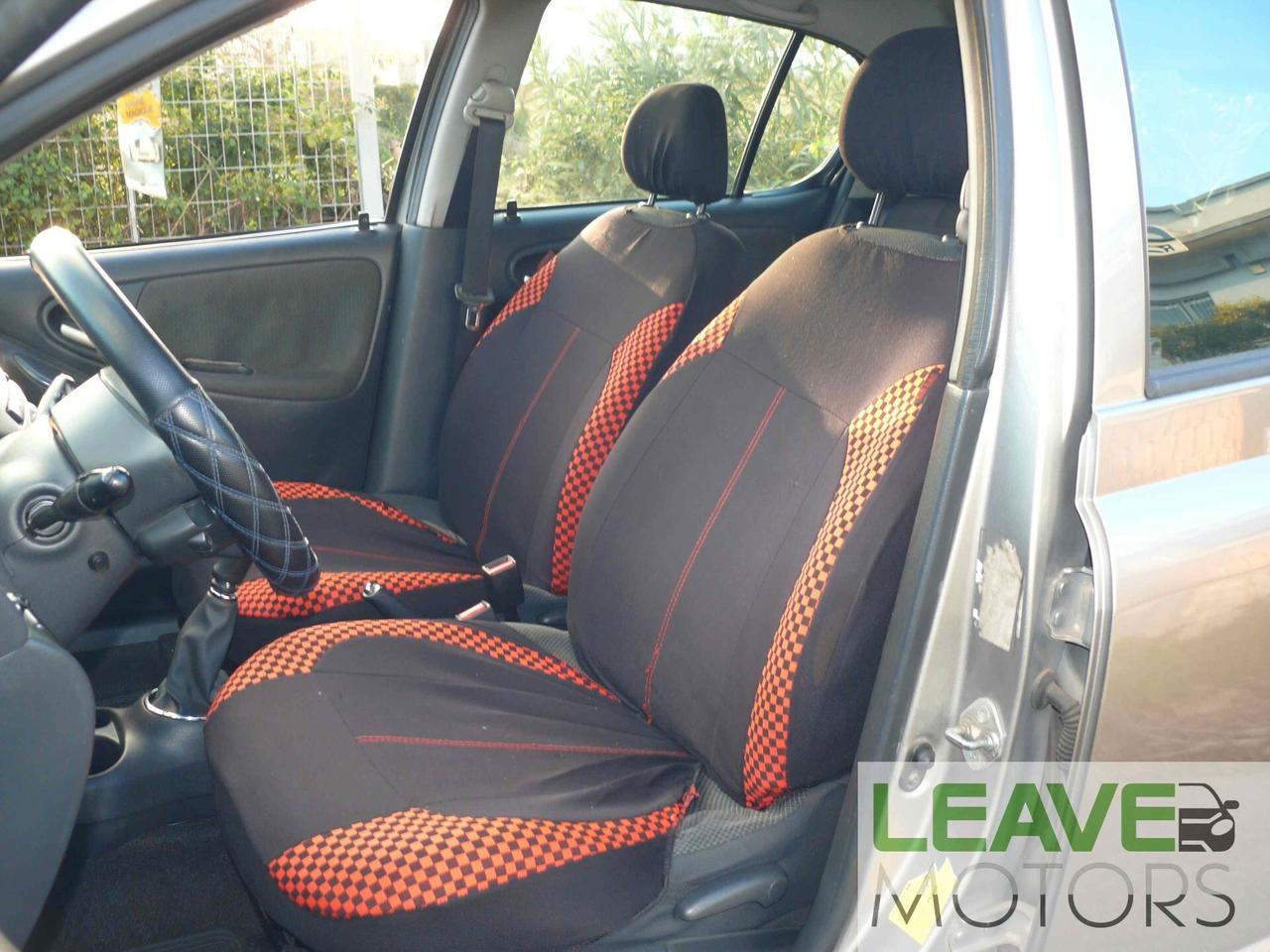 Toyota Yaris 1.3i 16V cat 5 porte Sol (M1437)