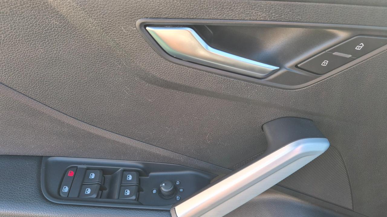 Audi Q2 35 TDI quattro S tronic Admired