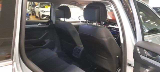 VOLKSWAGEN Passat Variant 2.0 TDI DSG Business