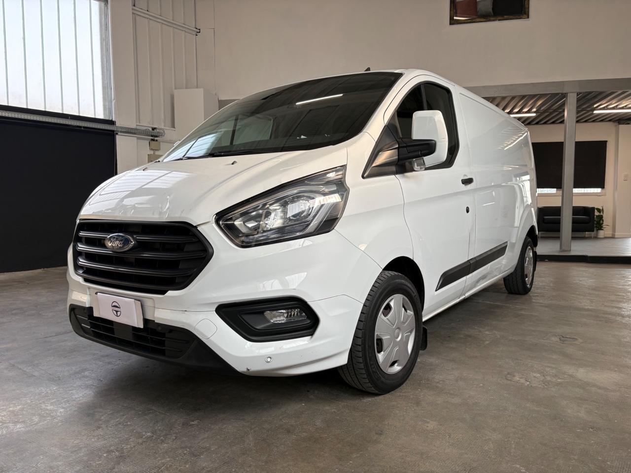 Ford transit custom passo lungo