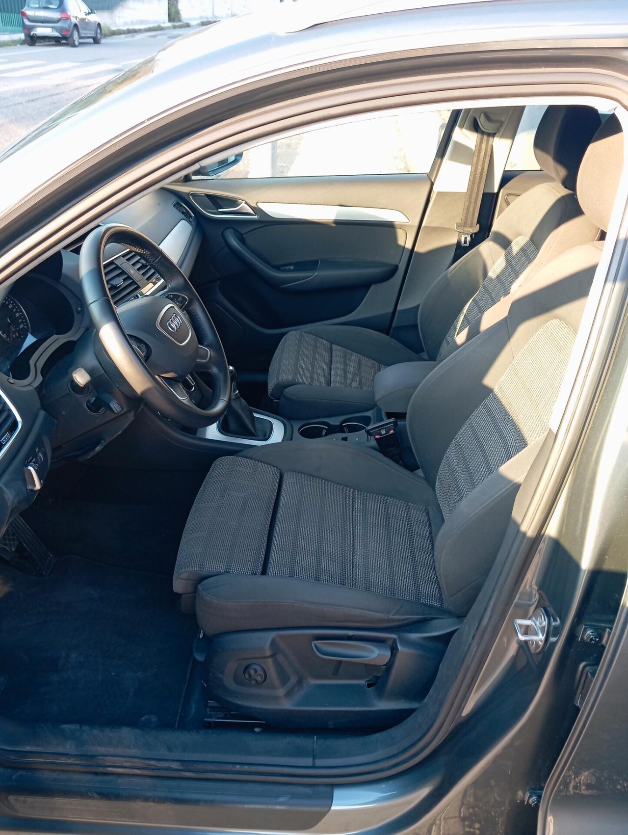 Audi Q3 2.0 TDI Business 2015 – Finanziabile –