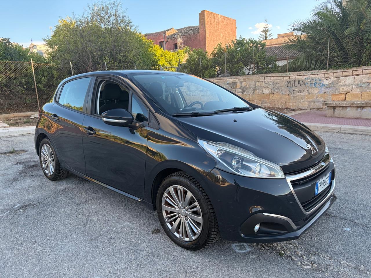 Peugeot 208 BlueHDi 75 5 porte Allure