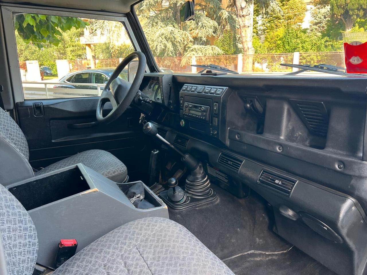 LAND ROVER DEFENDER 90 2.5 Td5 STATION WEGON E 6 posti