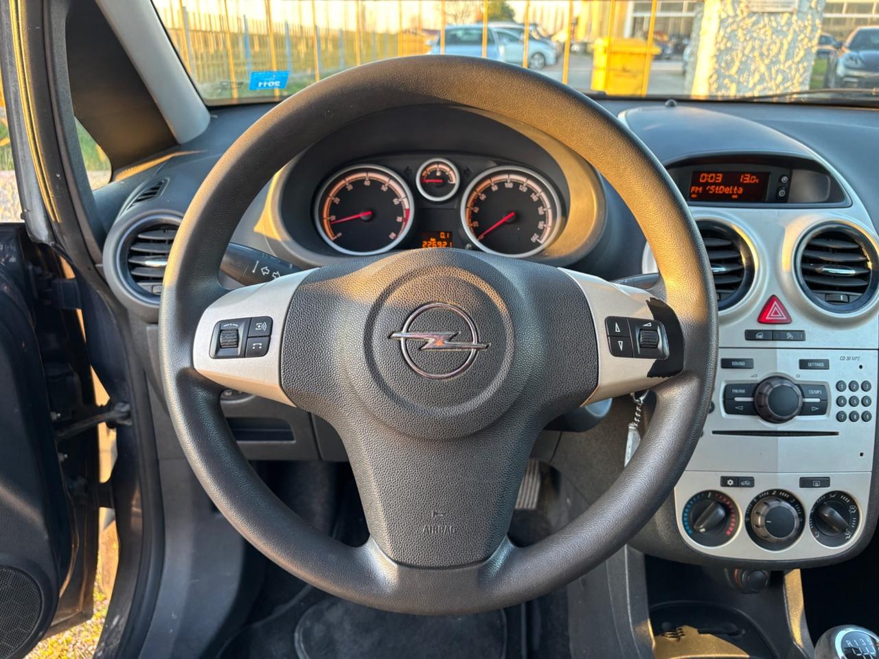 Opel Corsa 1.2 5 porte Easytronic Enjoy