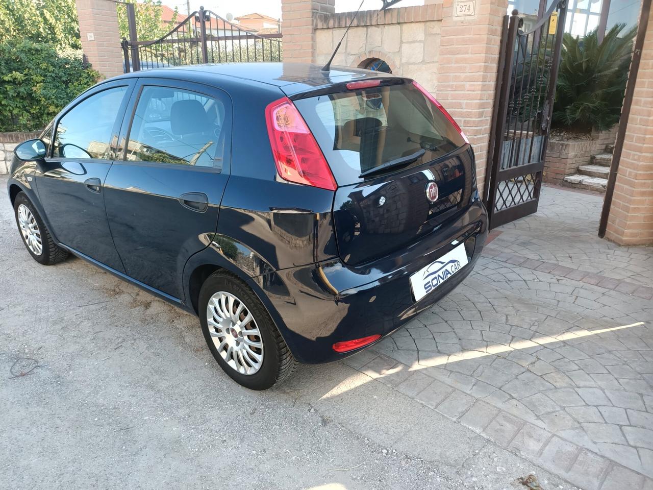 Fiat Punto 1.2 8V 5 porte Lounge con gpl