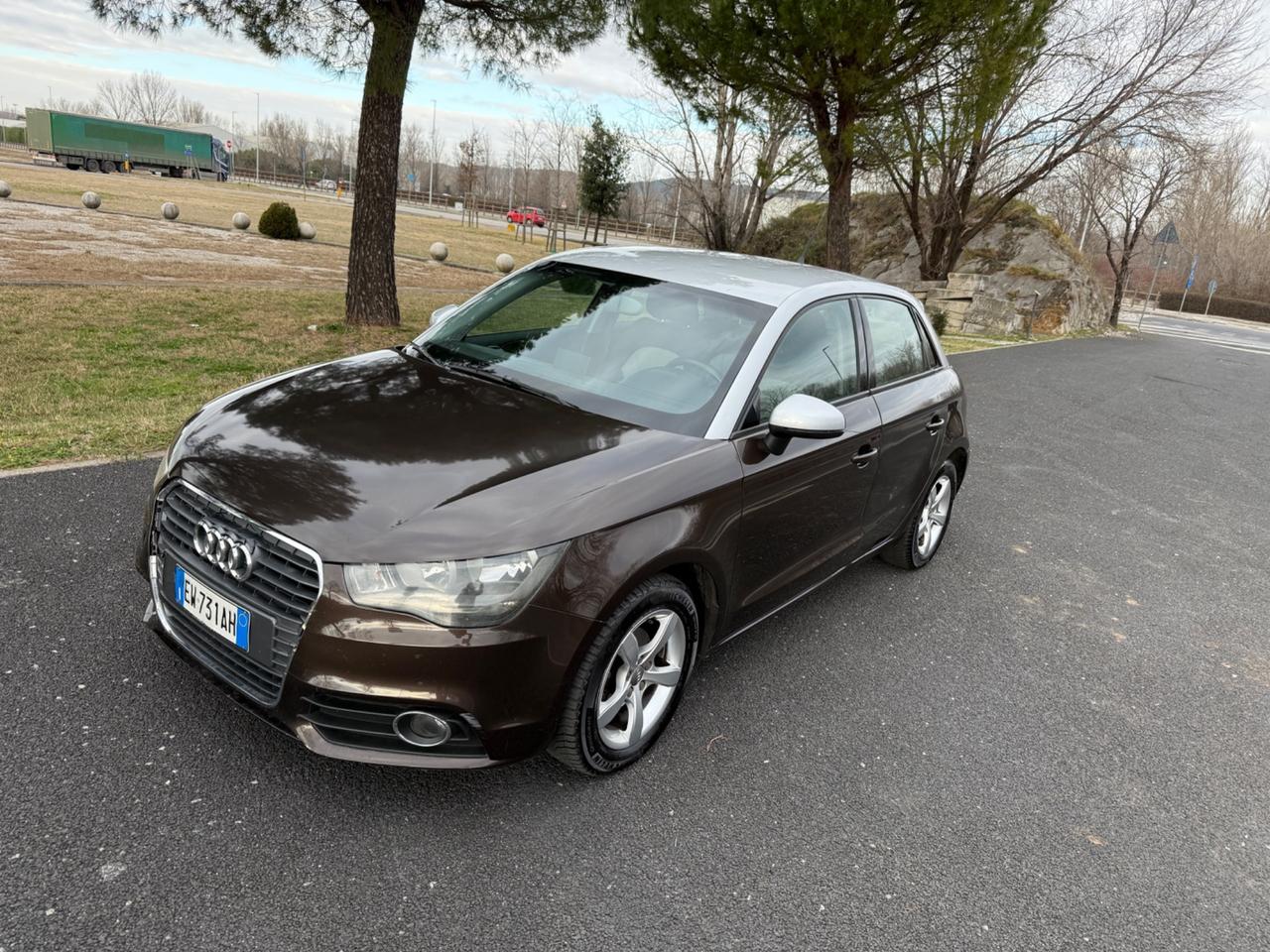 Audi A1 1.6 TDI S line edition plus