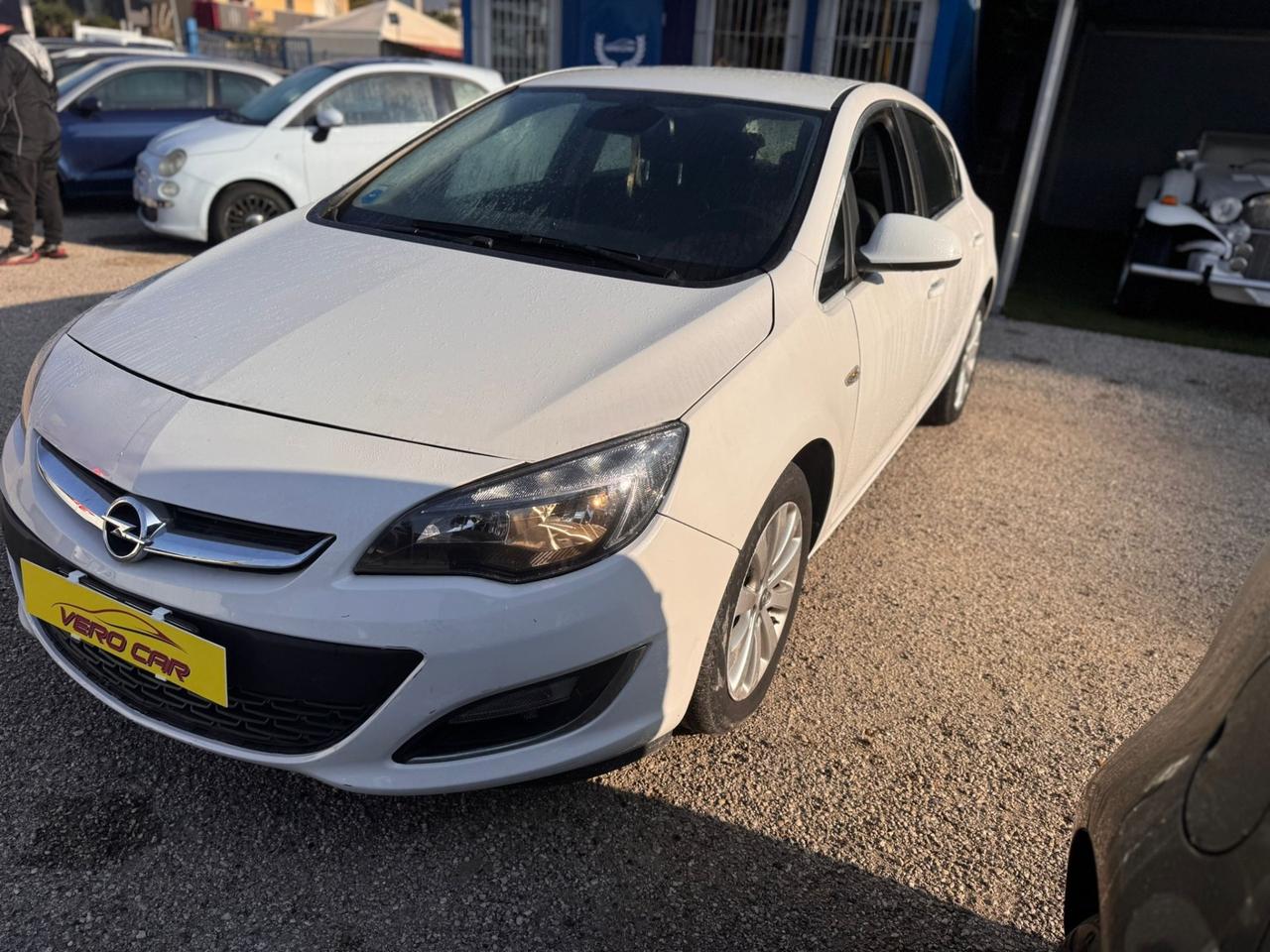 Opel Astra 1.4 Turbo 140CV 4 porte Cosmo Fleet