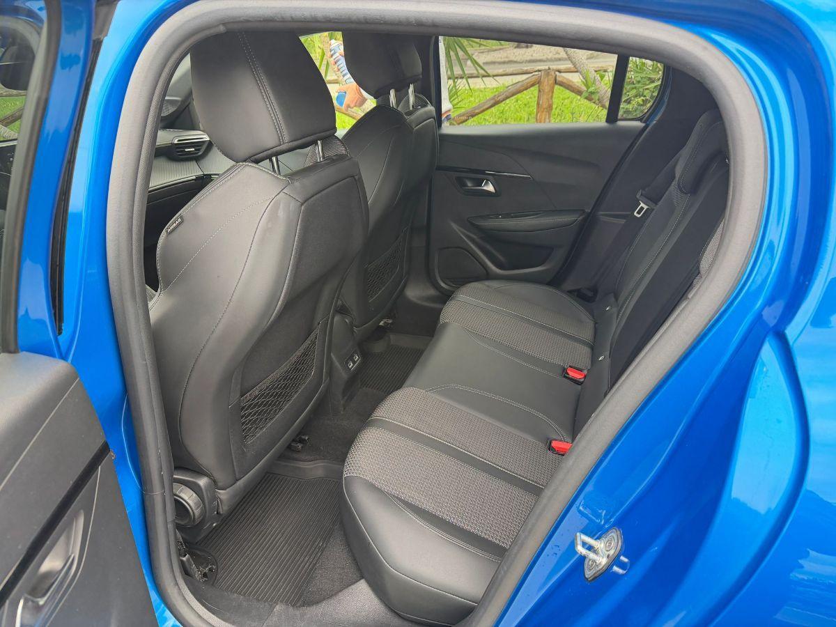 PEUGEOT - 208 - BlueHDi 100 S&S 5p. GT Line