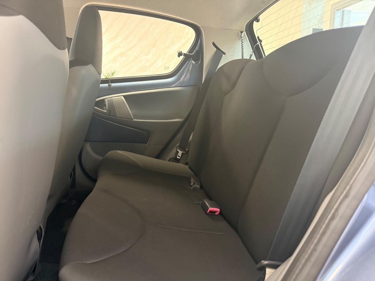 Toyota Aygo 1.0 12V VVT-i 5 porte Sol