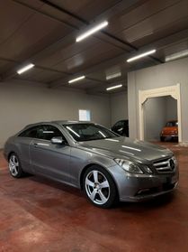 Mercedes-benz E 250 E 250 CDI Coupé BlueEFFICIENCY Avantgarde