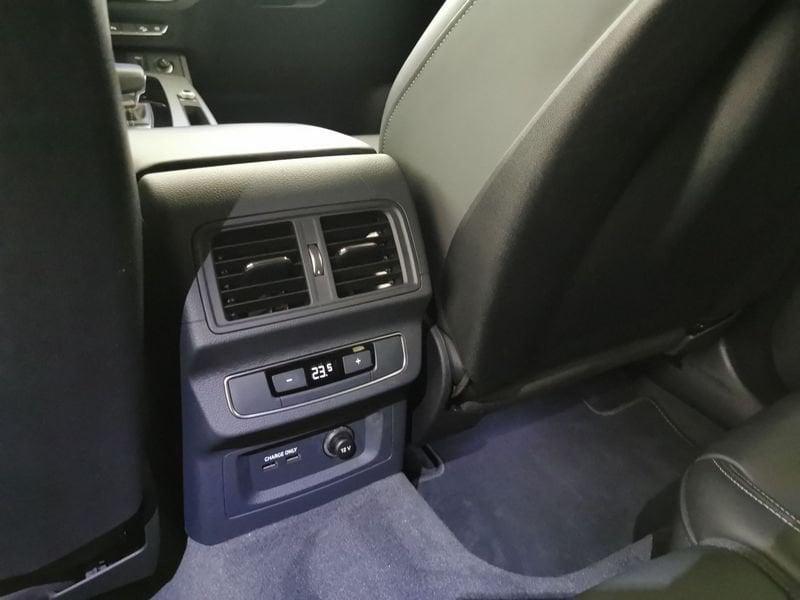 Audi Q5 40 2.0 tdi mhev 12V S line quattro s-tronic