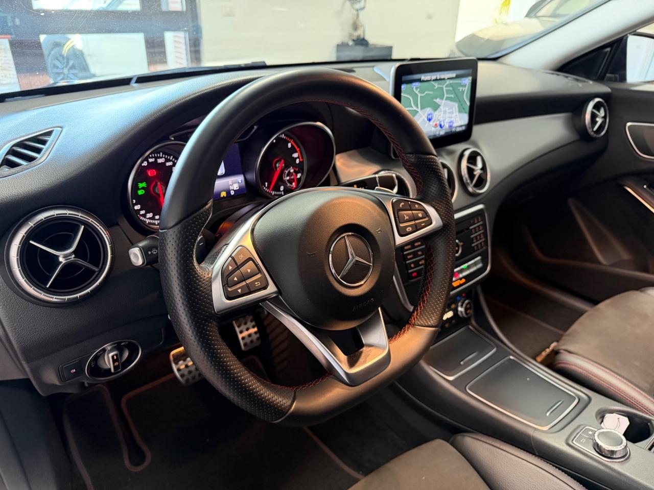 Mercedes-benz CLA 220 d S.W. 4Matic Automatic Premium AMG TETTO