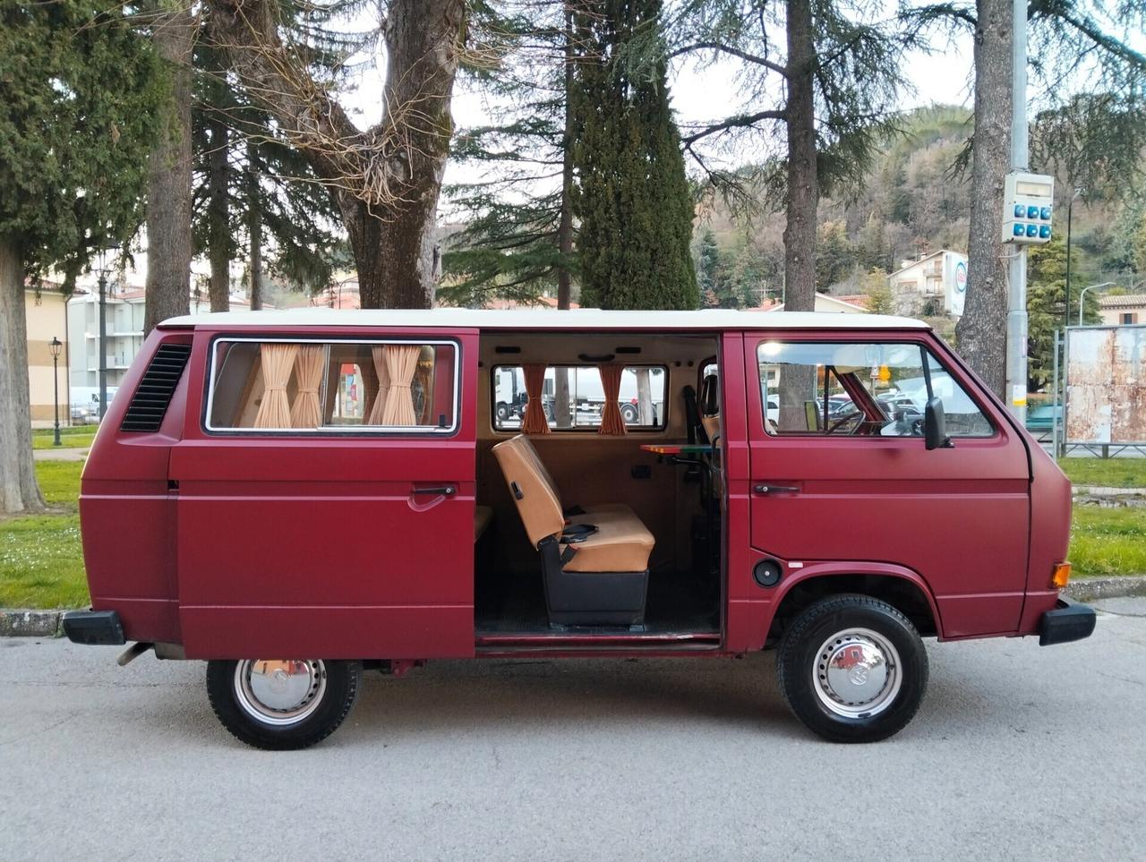 Volkswagen Caravelle