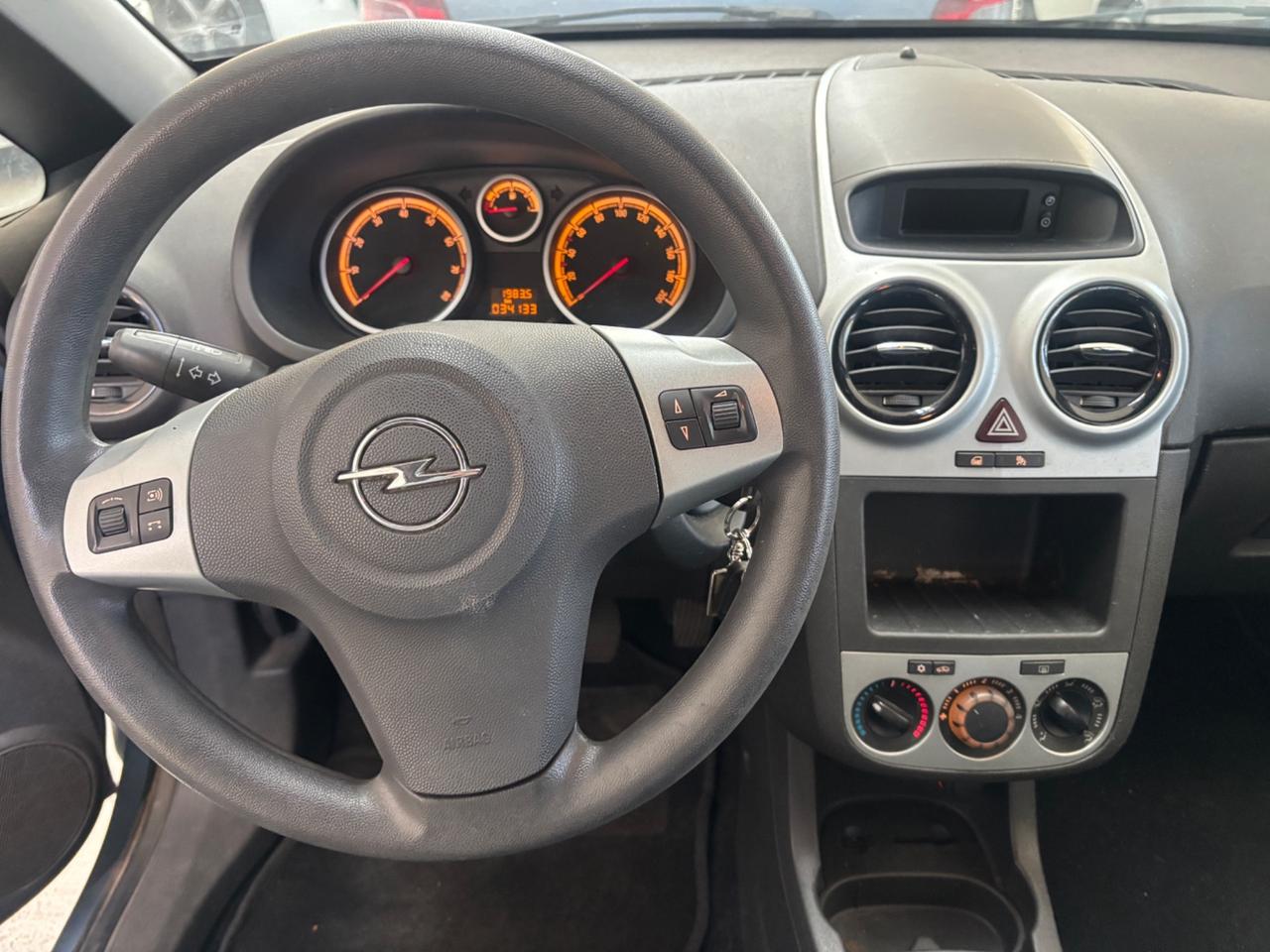 Opel Corsa 1.2 3 porte Enjoy