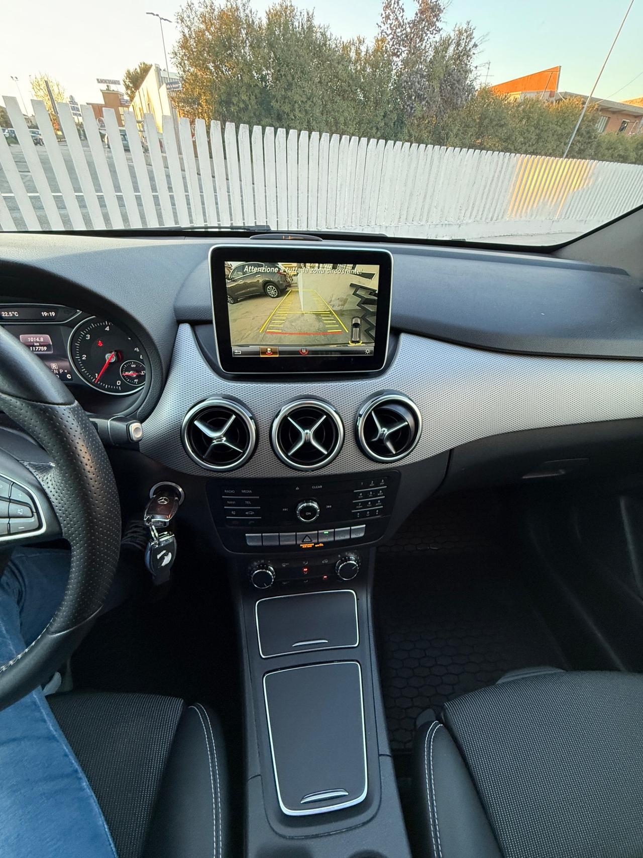 Mercedes-benz B 180 d Automatic Executive