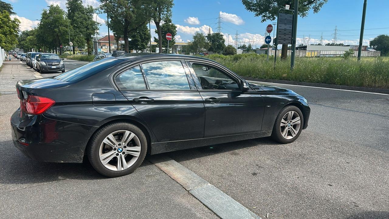 Bmw 318d Sport berlina