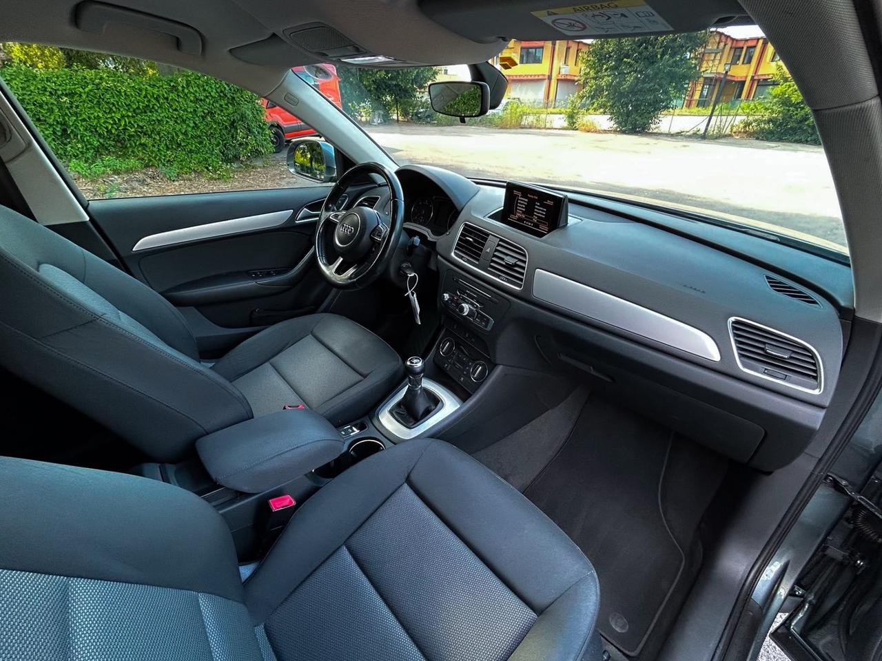 Audi Q3 2.0 TDI 120 CV Sport