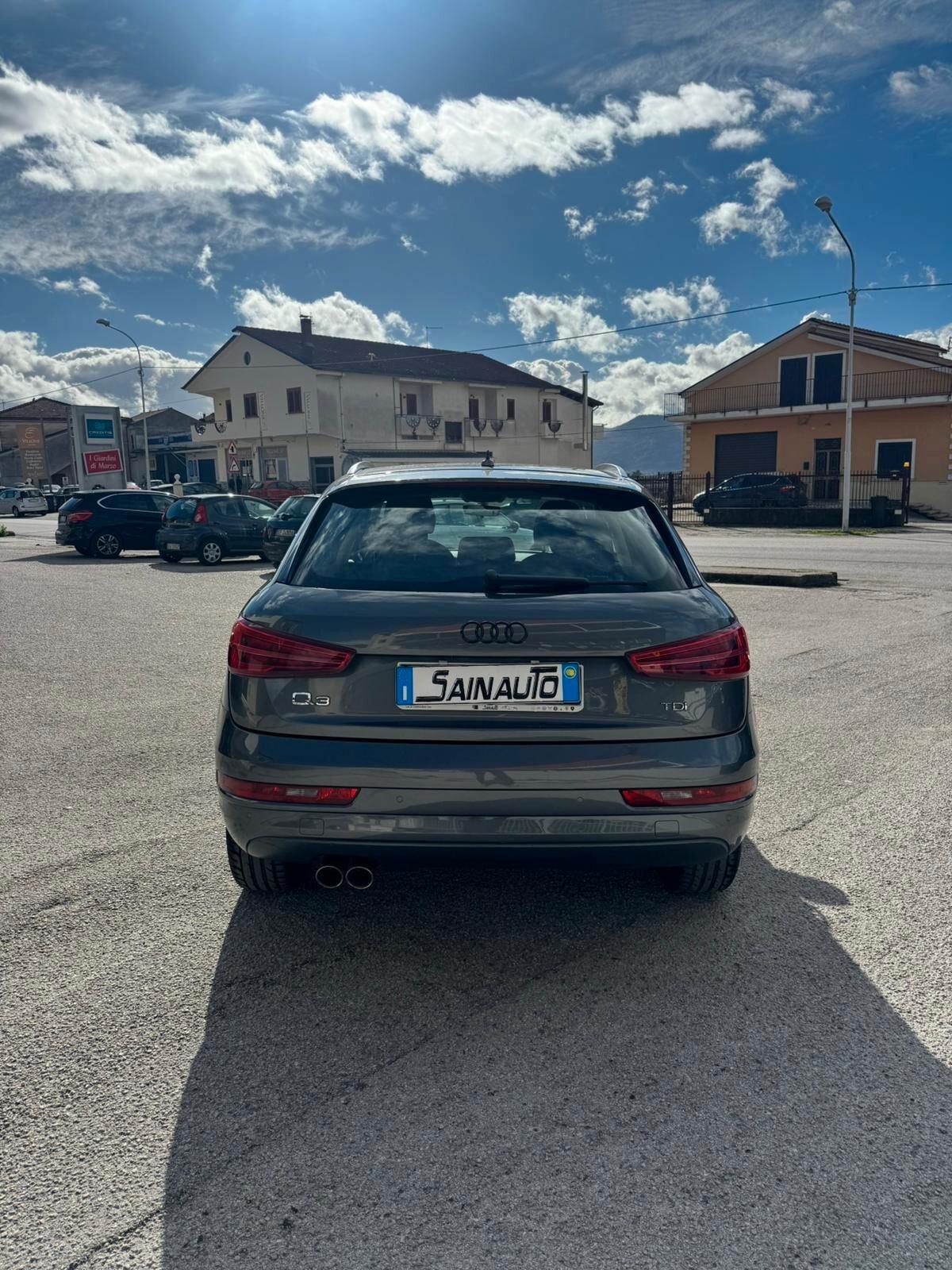 Audi Q3 2.0 TDI 150 CV S line Garanzia