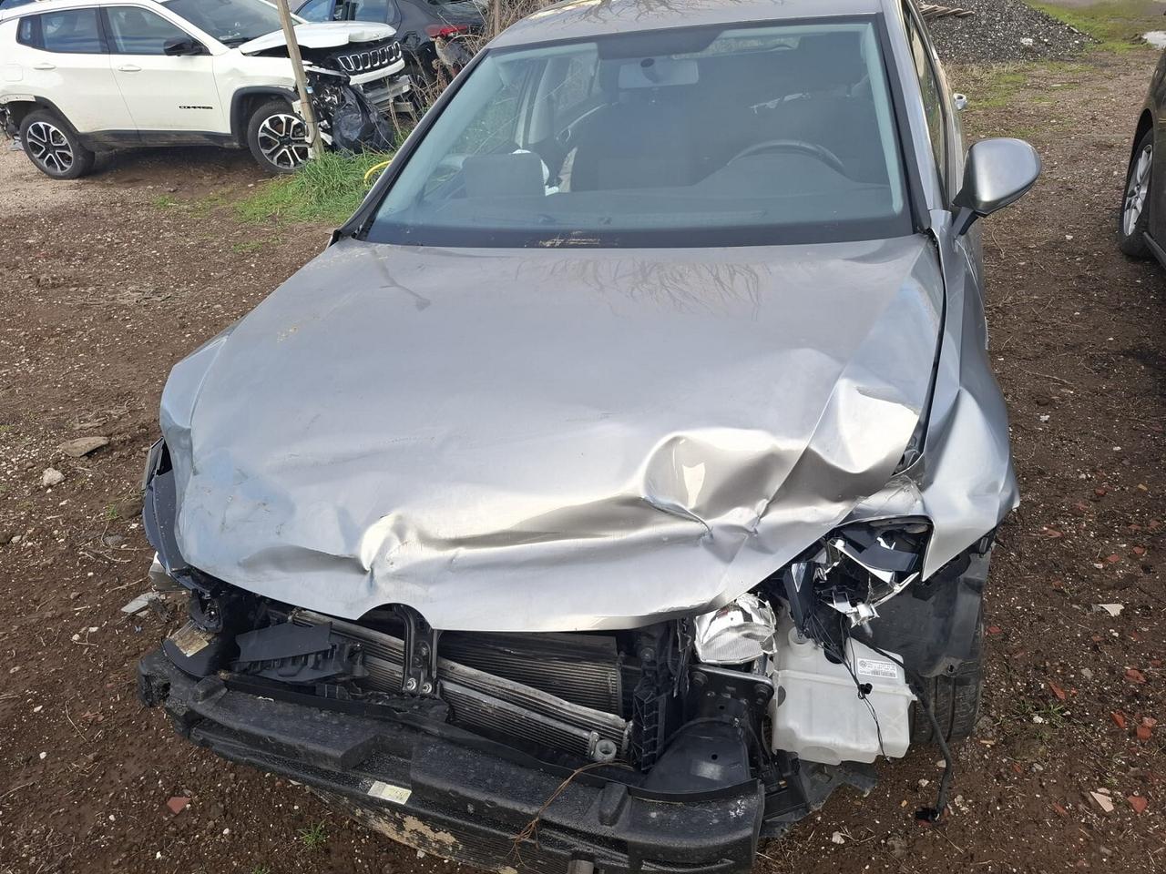 VW GOLF 7 2020 EXECUTIVE SINISTRATO