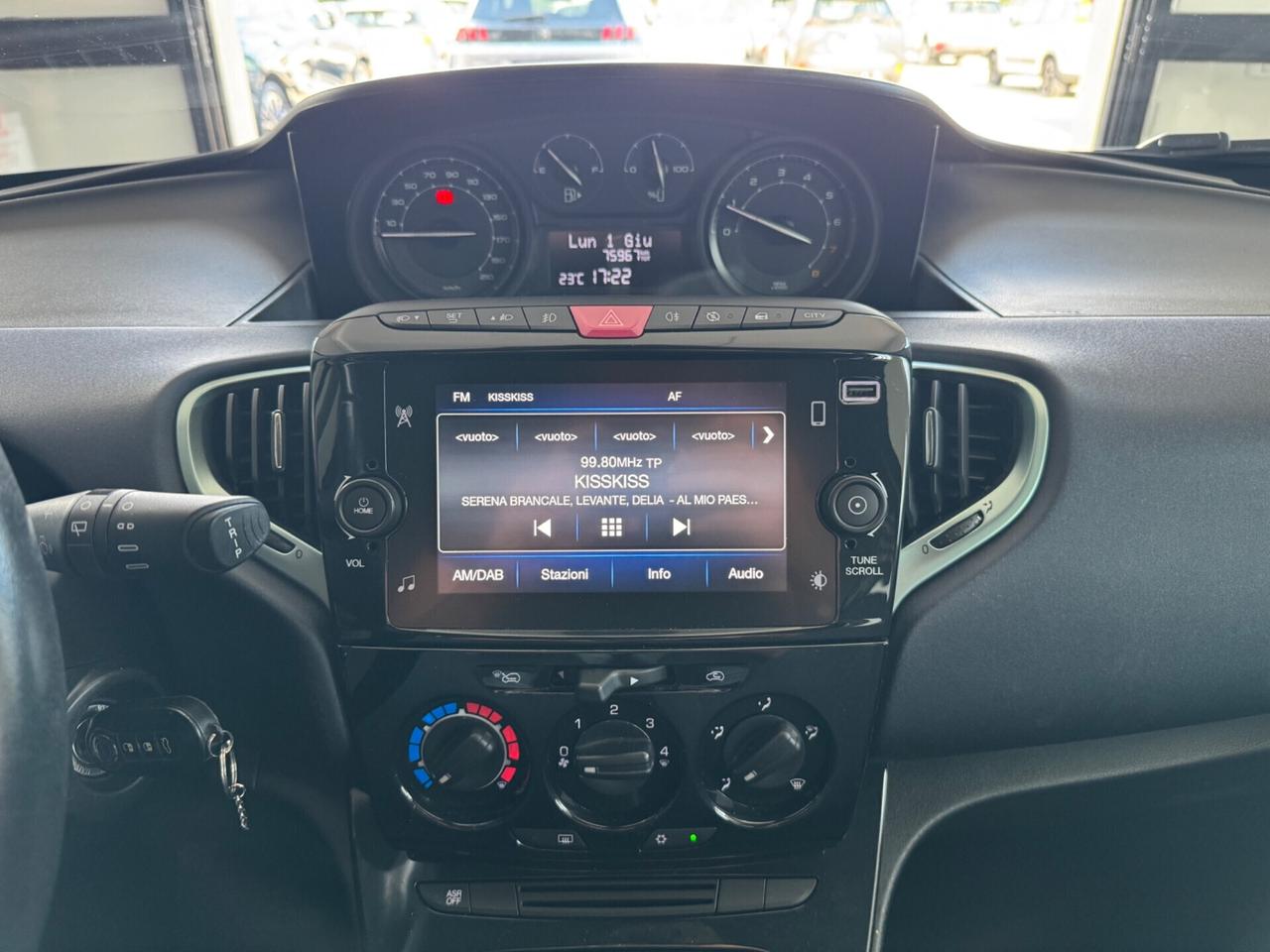 Lancia Ypsilon 1.0 FireFly Hybrid Gold - 2023