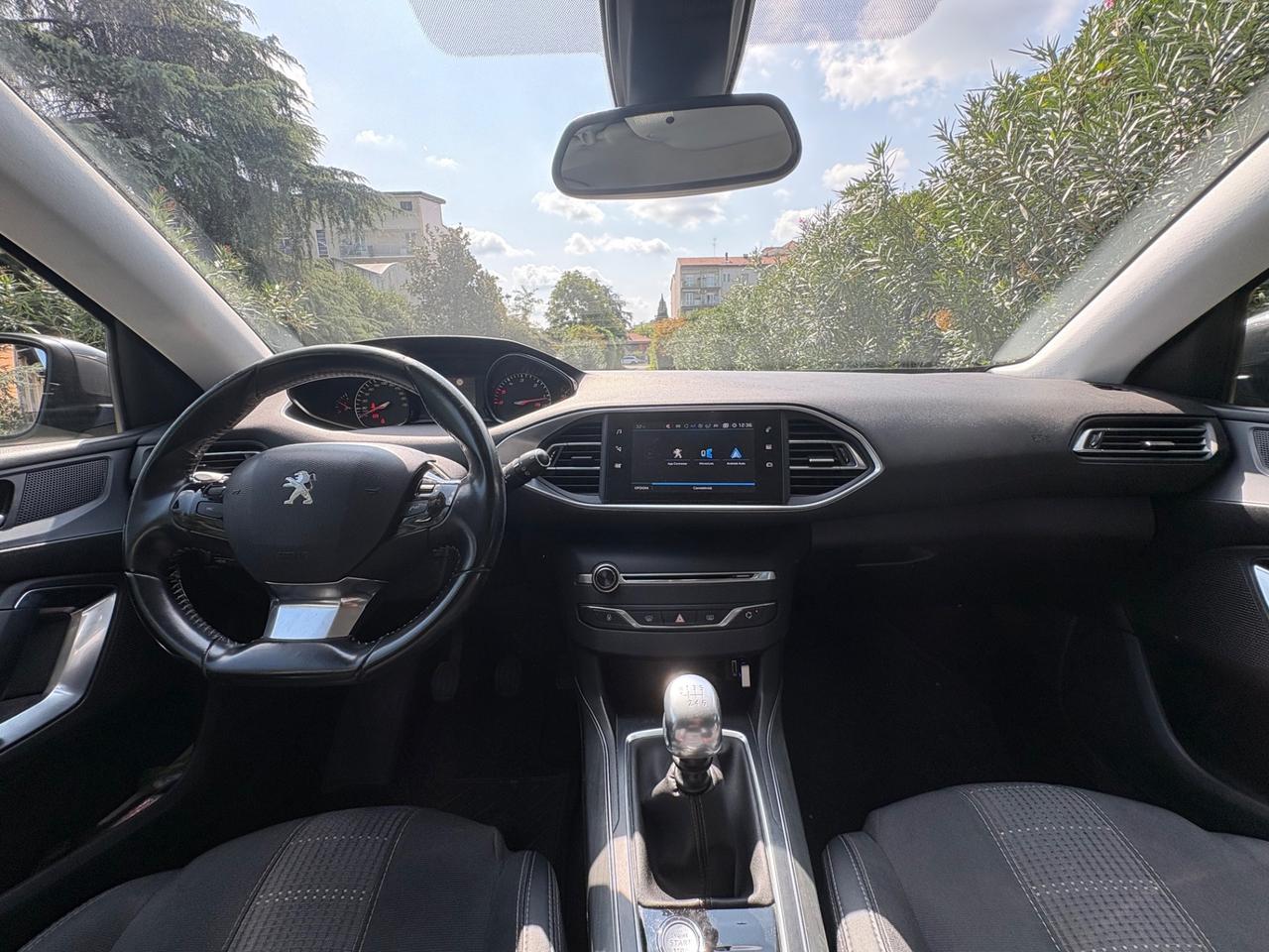 Peugeot 308 BlueHDi 130 S&S Allure